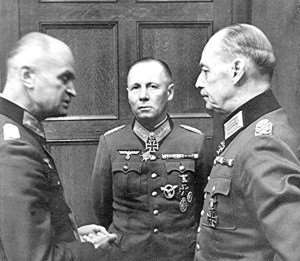 Da sinistra a destra, i generali tedeschi Balskowitz, Rommel e von Rundstedt - Immagine in pubblico dominio, fonte Wikipedia
