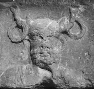 Rappresentazione su pietra del Dio Cernunnos, rilasciata sotto licenza Creative Commons Attribution-Share Alike 3.0 Unported, fonte Wikimedia Commons, utente Frieda