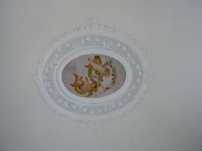 Particolare rococò del soffitto del boudoir  nella Villa Campolieto a Ercolano - immagine rilasciata sotto licenza Creative Commons Attribution-Share Alike 3.0 Unported, fonte Wikimedia Commons, utente Lalupa