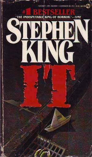 La copertina del romanzo "IT" scritto da Stephen King - Immagine utilizzata con finalità di critica o discussione ex articolo 70 comma 1 della legge 22 aprile 1941 n. 633