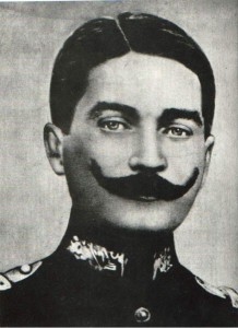1905: un giovane Mustafa Kemal in divisa militare - Immagine in pubblico dominio, fonte Wikipedia