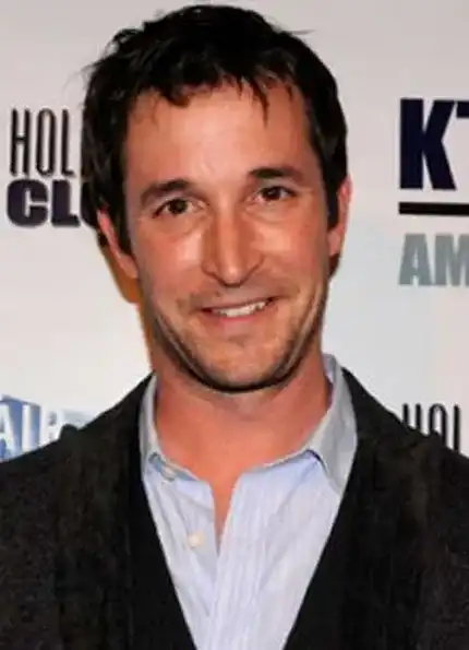 Noah Wyle - Immagine rilasciata sotto licenza Creative Commons Attribuzione-Condividi allo stesso modo 2.0 Generico, autore RanZag, fonte Wikimedia Commons Noah Wyle - Immagine rilasciata sotto licenza Creative Commons Attribuzione-Condividi allo stesso modo 2.0 Generico, autore RanZag, fonte Wikimedia Commons