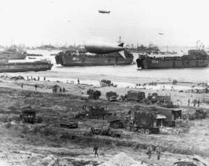 Operazioni di sbarco durante il D-Day in Normandia - Immagine in pubblico dominio, fonte Wikipedia