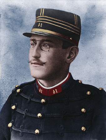 Il Capitano francese Dreyfus, protagonista suo malgrado di un episodio di isteria popolare a cavallo tra XIX e XX secolo - Immagine in pubblico dominio, fonte Wikimedia Commons, utente Madelgarius