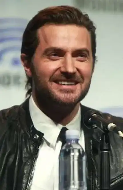L'attore Richard Armitage, immagine rilasciata sotto licenza Creative Commons Attribution-Share Alike 2.0 Generic, fonte Wikimedia Commons, autore Gage Skidmore