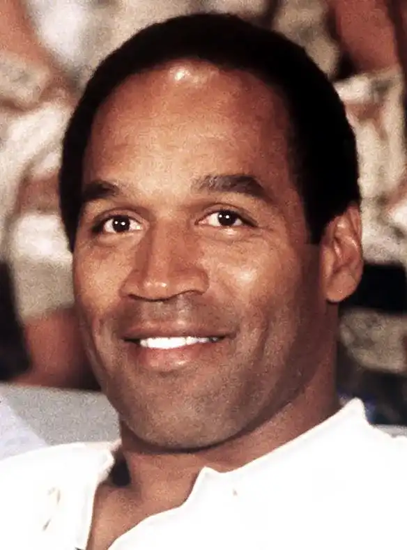 Il giocatore di football americano O.J. Simpson - Immagine utilizzata per uso di critica o di discussione ex articolo 70 comma 1 della legge 22 aprile 1941 n. 633, fonte Internet